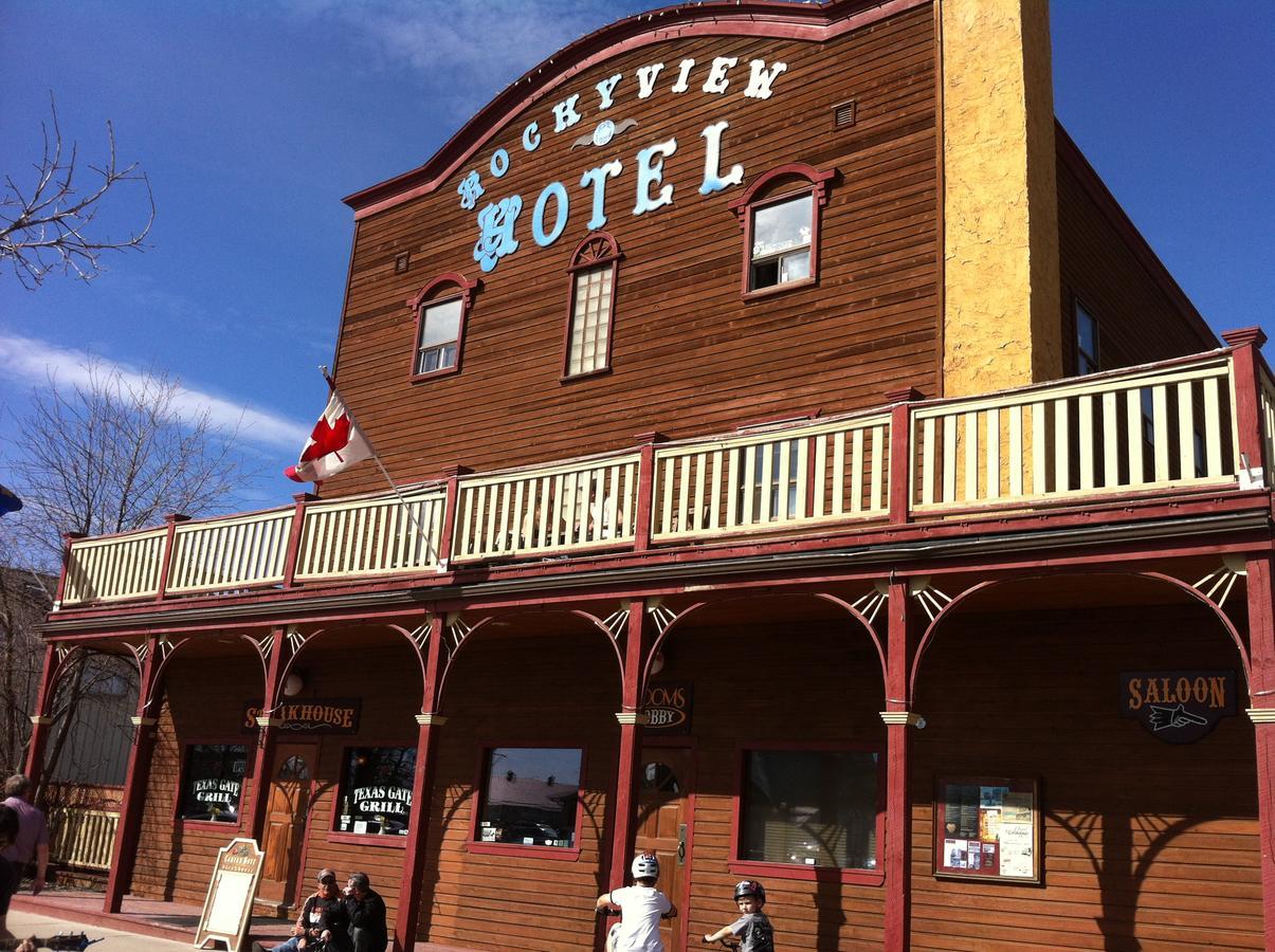 The Cochrane Rockyview Hotel 외부 사진